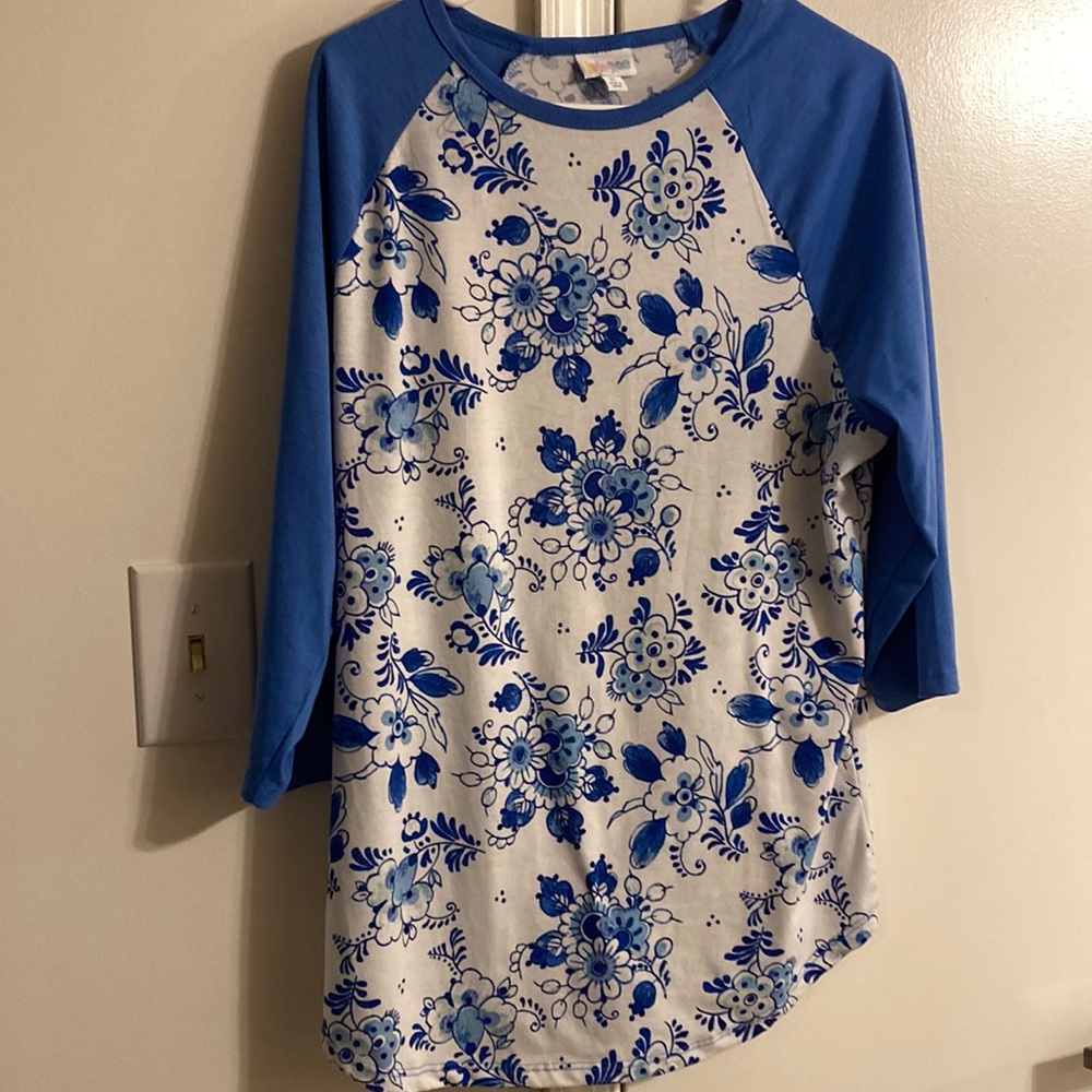 Lularoe Randy baseball tee